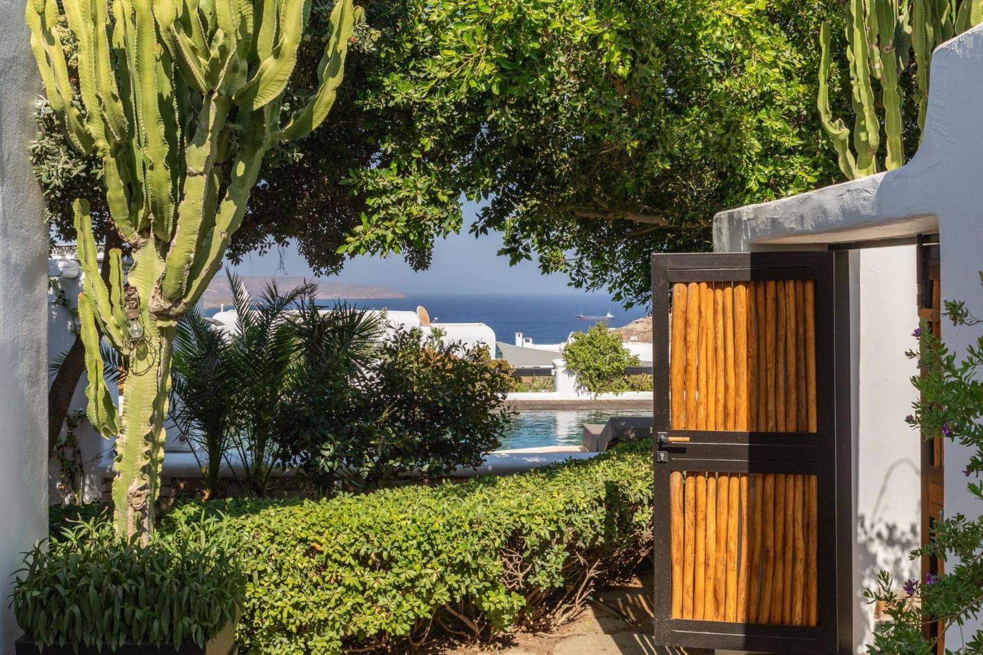 Myconian Platinum Senior & Deluxe Villas Калафатис Экстерьер фото